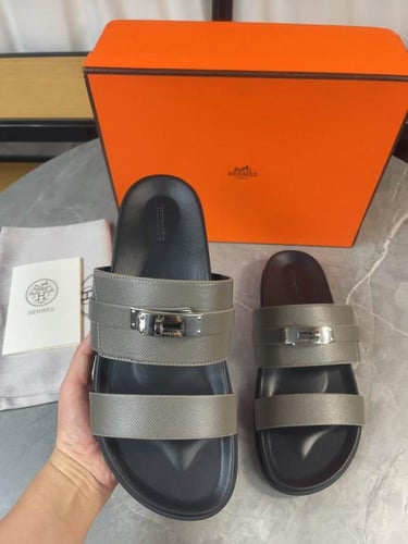 صندل هيرمز جاكسون رجالي رمادي غامق