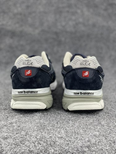 نيو بالانس 990