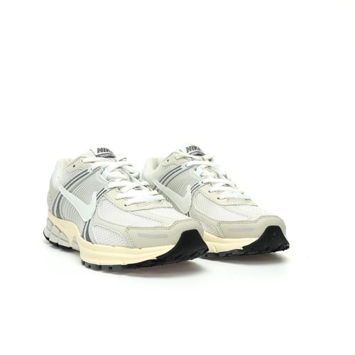 حذاء نايك زوم فوميرو Nike Vomero 5