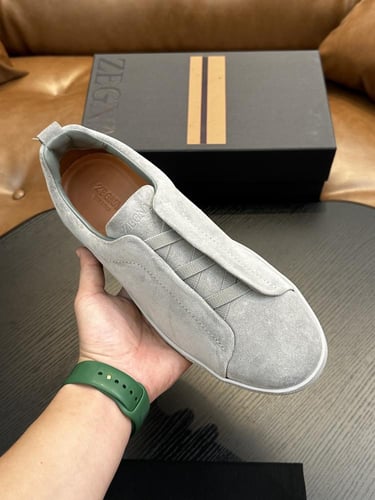 حذاء رجالي زينيا تربيل ستيتش جلد شامواه رمادي