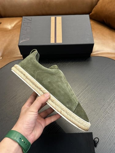 حذاء رجالي زينيا تربيل ستيتش جلد شامواه أخضر