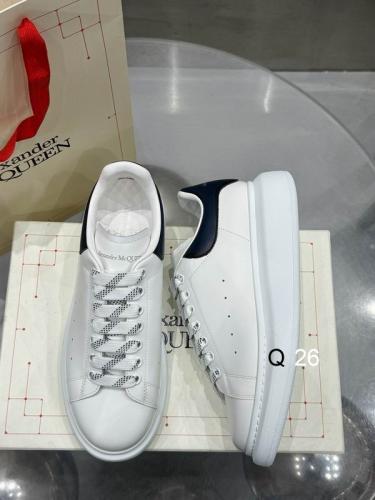 حذاء سنيكرز اليكساندر ماكوين