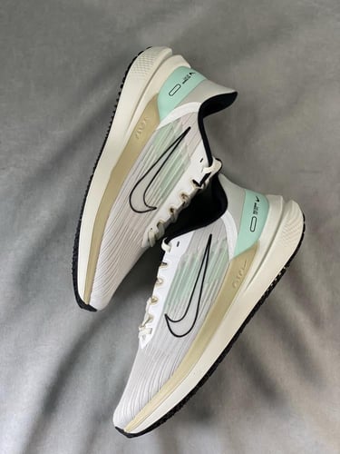 حذاء نايك Air zoom winflo 9