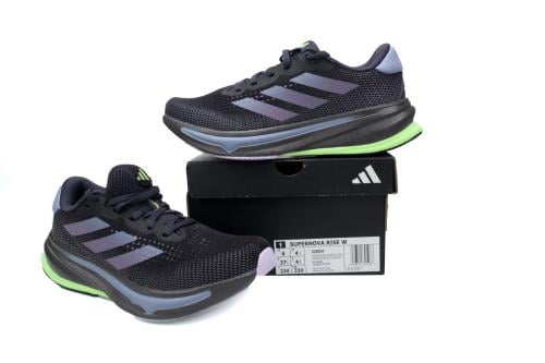 حذاء الترا بوست super nova