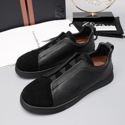 حذاء رجالي زينيا تربيل ستيتش جلد شامواه أسود