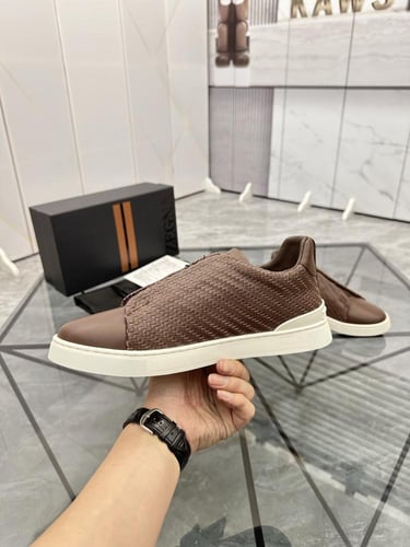 حذاء رجالي زينيا تربيل ستيتش جلد بني