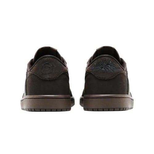 حذاء ترافيس سكوت