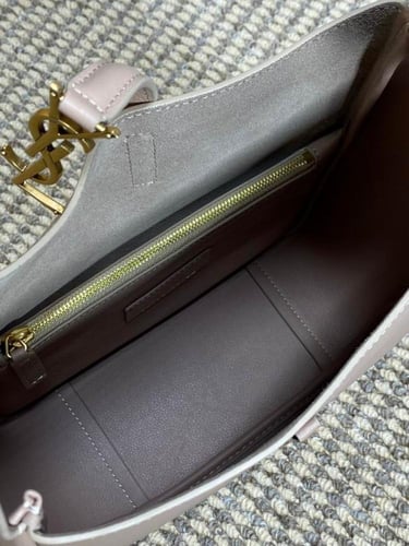 شنطة نسائية