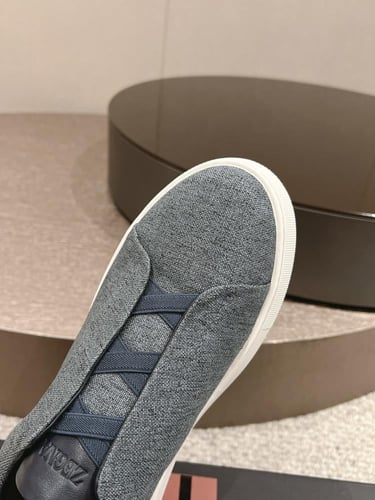 حذاء رجالي زينيا تربيل ستيتش قماش وجلد بني فاتح