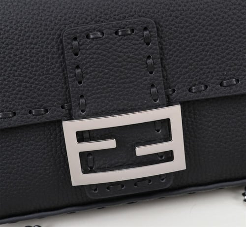 شنطة نسائية