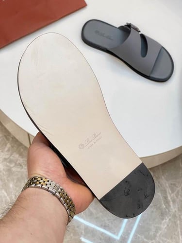 صندل لوروبيانا رجالي