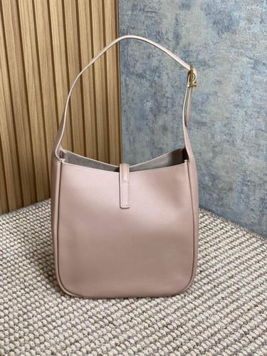 شنطة نسائية