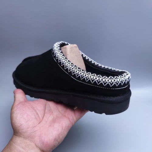 سليبر UGG شتوي بون اسود