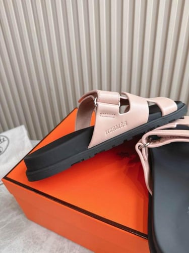 صندل هيرمز شايبر للجنسين