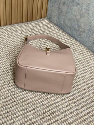 شنطة نسائية