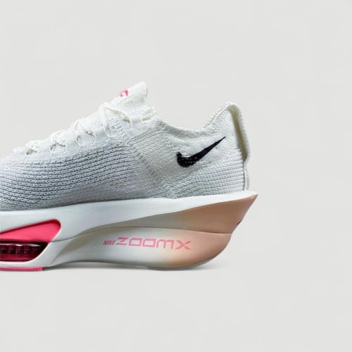 حذاء نايكي زووم فلاي 6 ابيض للجنسين