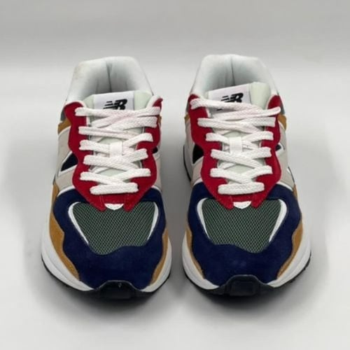 حذاء نيو بالانس