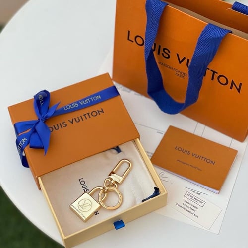 تعليقة مفاتيح لويس فيتون