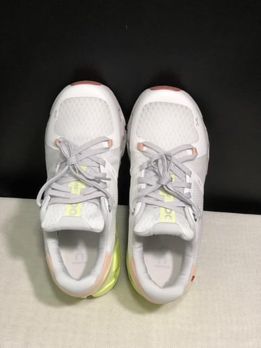 حذاء اون راننج كلاود on running cloud flyer4