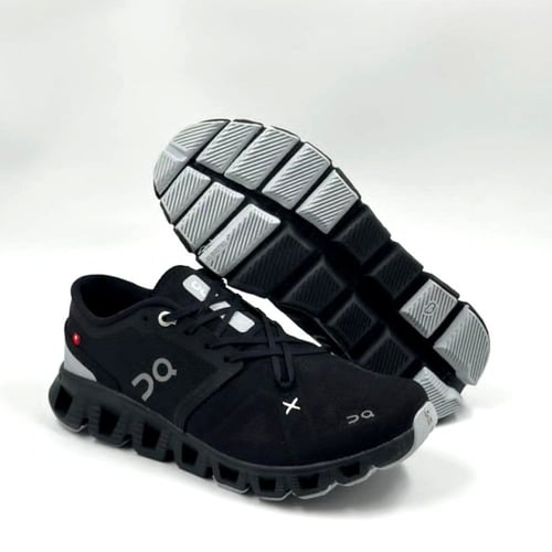 حذاء On Running Cloud