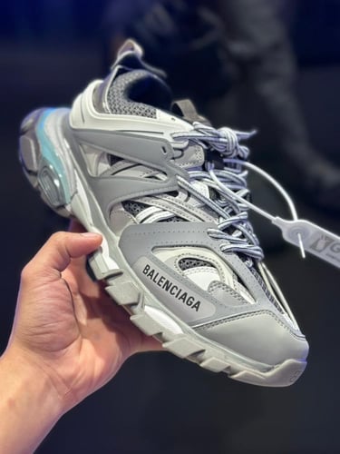 حذاء BALANCIAGA