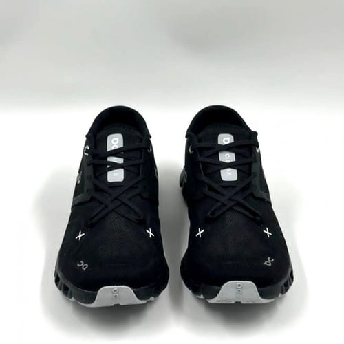 حذاء On Running Cloud