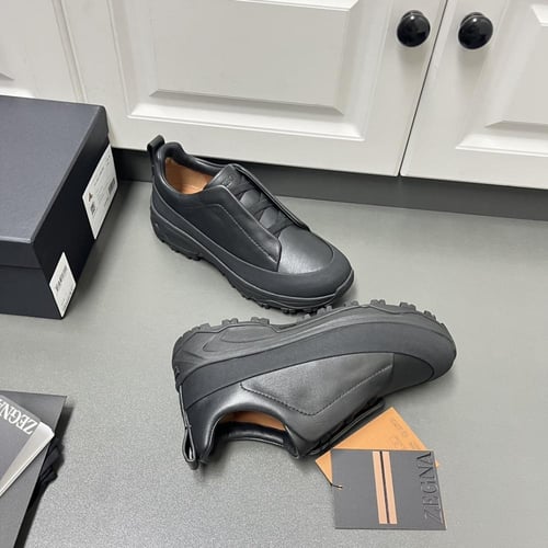 حذاء رجالي زينيا تربيل ستيتش مونتي جلد أسود