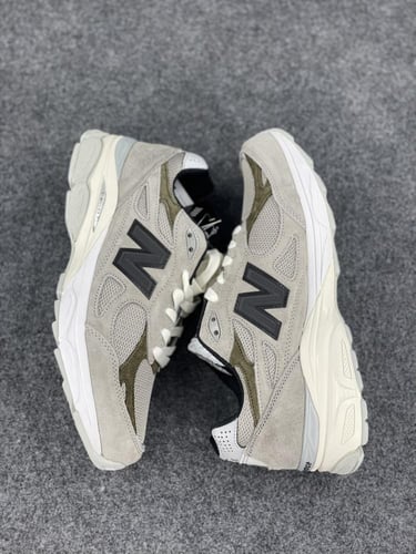 نيو بالانس 990