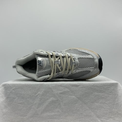 نيو بالانس 530