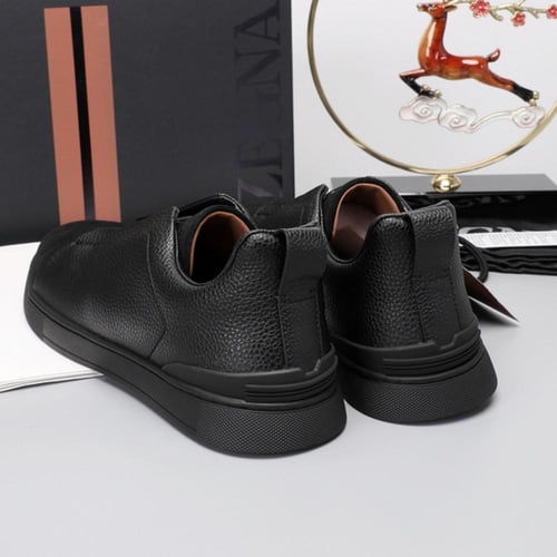 حذاء رجالي زينيا تربيل ستيتش جلد شامواه أسود