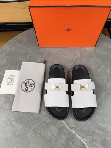 صندل هيرمز جاكسون رجالي ابيض