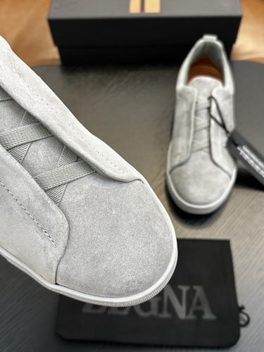 حذاء رجالي زينيا تربيل ستيتش جلد شامواه رمادي