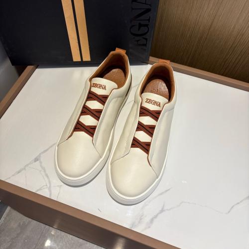 حذاء رجالي زينيا تربيل ستيتش جلد بيج وبني