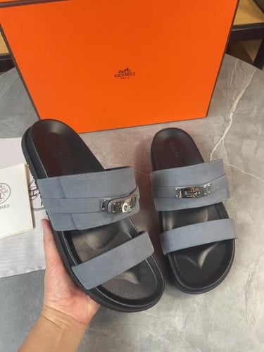 صندل هيرمز جاكسون شامواه رجالي رصاصي غامق