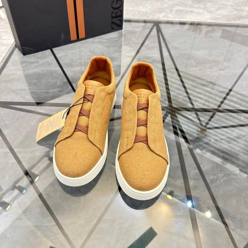 حذاء رجالي زينيا تربيل ستيتش جلد شامواه كركمي