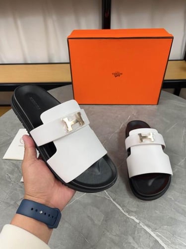 صندل هيرمز جاكسون رجالي ابيض