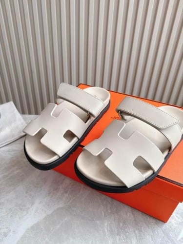 صندل هيرمز شايبر للجنسين