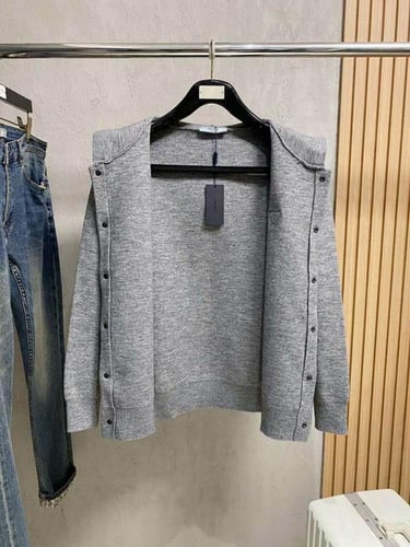 جاكت صوف برادا رجالي