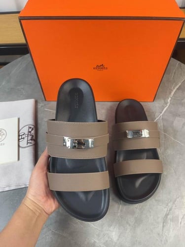 صندل هيرمز جاكسون رجالي بني فاتح