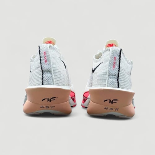 حذاء نايكي زووم فلاي 6 ابيض للجنسين