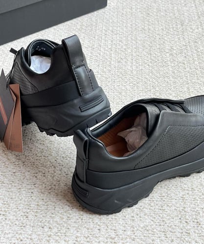 حذاء رجالي زينيا تربيل ستيتش مونتي جلد أسود