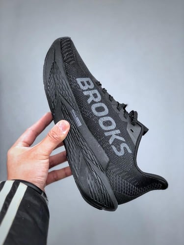 حذاء بروكس هايبرون ماكس Brooks Hyperion Max 2