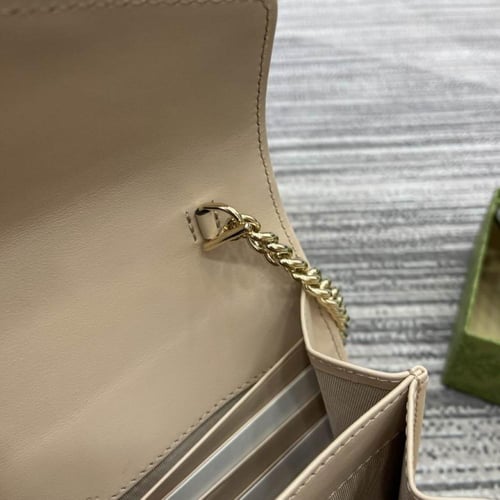 شنطة نسائية