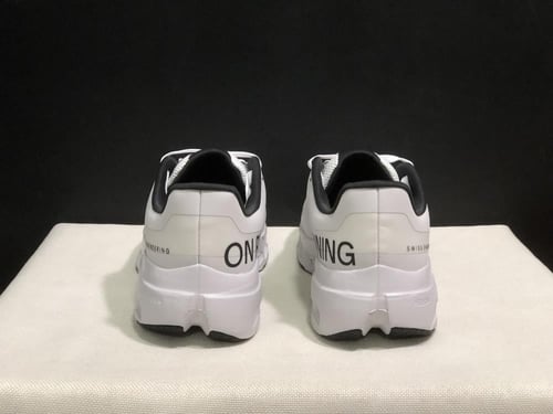 حذاء اون راننج on running cloudsurfer2