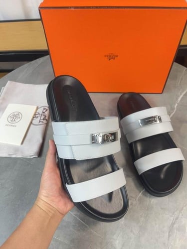 صندل هيرمز جاكسون رجالي فضي