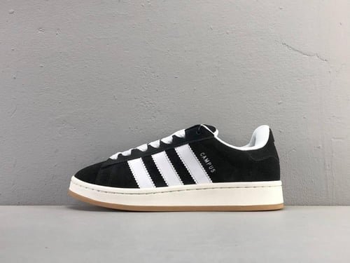 حذاء سنيكرز كامبوس