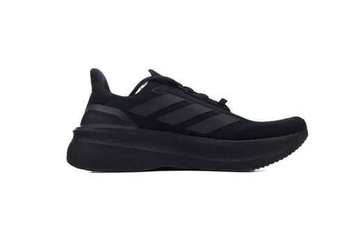 حذاء الترا بوست 5