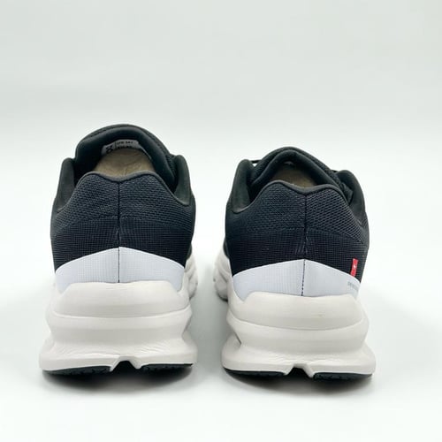 حذاء اون راننج كلاود on running