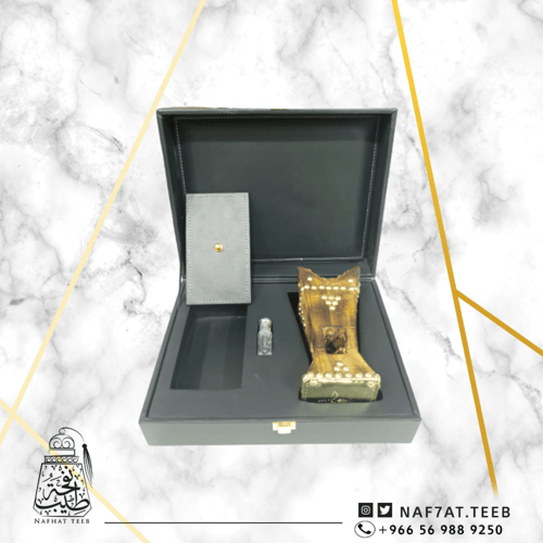 صندوق جلد(ربع توله+مبخرة+مكان للعود) فاخر مبطن بال...