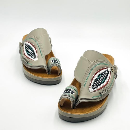 حذاء مطرز خيوط قصب ربل طبي